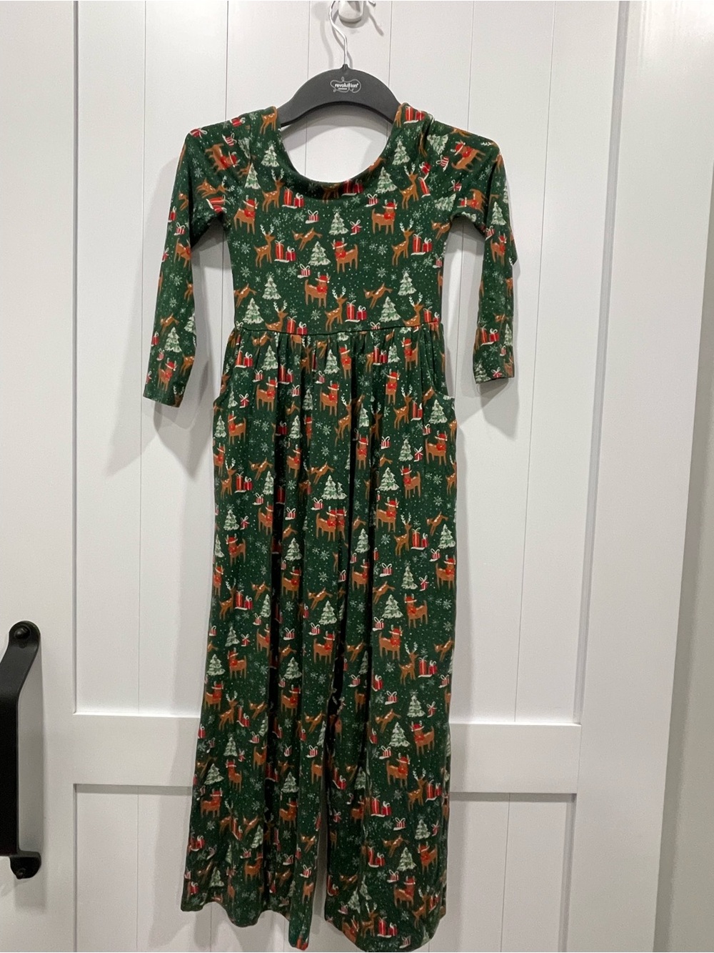 SweetHoney Green Holiday Leggy Romper with Reindeer and Trees size 7 Christmas